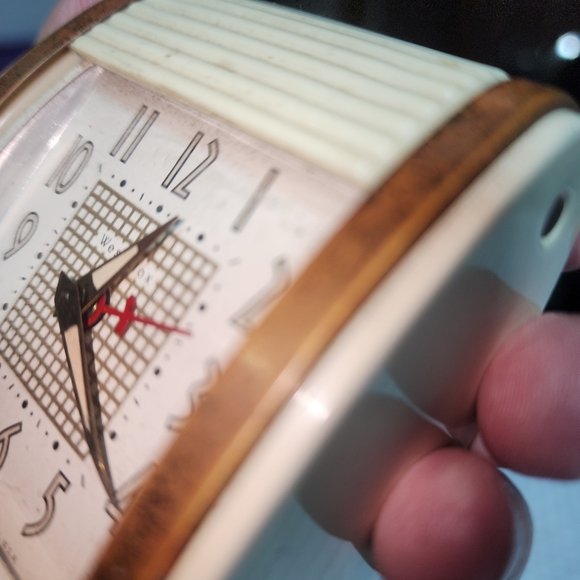 WESTCLOX EUC VINTAGE 1950's MARILYN MONROE BAKELITE TRAVEL ALARM CLOCK - Picture 7 of 8